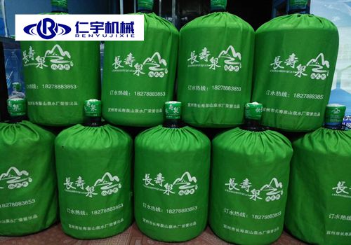 桶装水灌装机厂家带你们看开云(中国)客户的生产基地